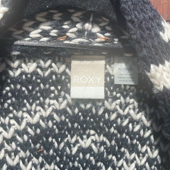 Roxy Sweater - Picture 2 of 3